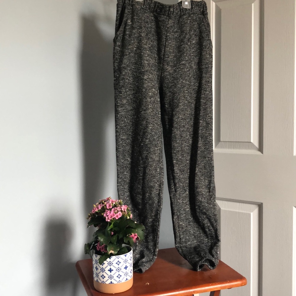 Forever 21// gray sweatpants